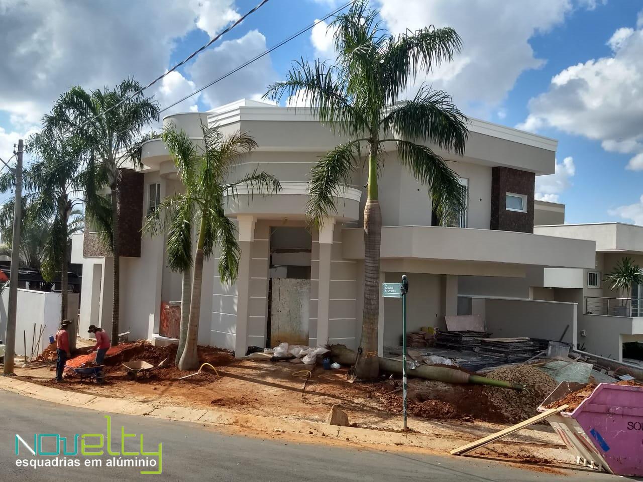 Antes — obra em construção